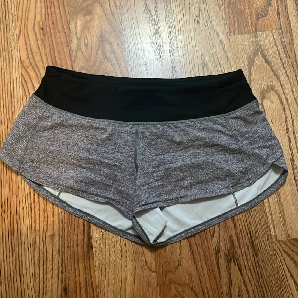 Lululemon black & grey Speed Up Shorts 2.5in, size 6